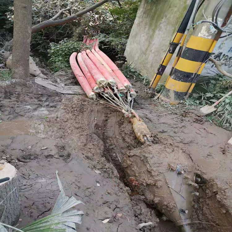 和平铜矿拖拉管